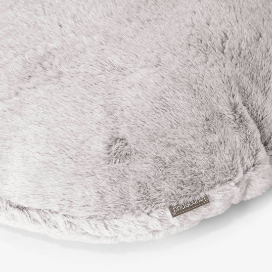 Kerek Párnahuzat 50cm - Sztintetikus Nyúlszőr Világosszürke 02