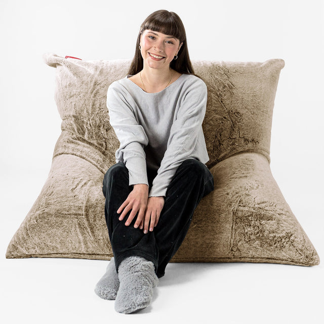 Extra Nagyméretű Babzsák - Sztintetikus Nyúlszőr Aranybarna 01