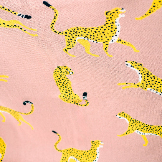 Dísztakaró / Pléd Kanapéhoz - Kötött Gepárd Rózsaszínű 02