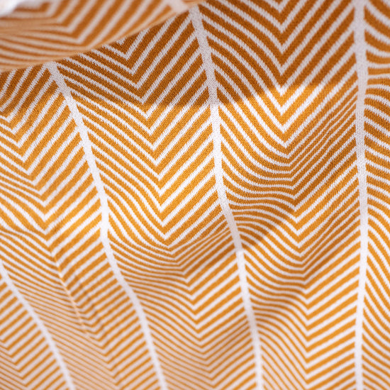 Dísztakaró / Pléd Kanapéhoz - Kötött Halcsont Mustár 02