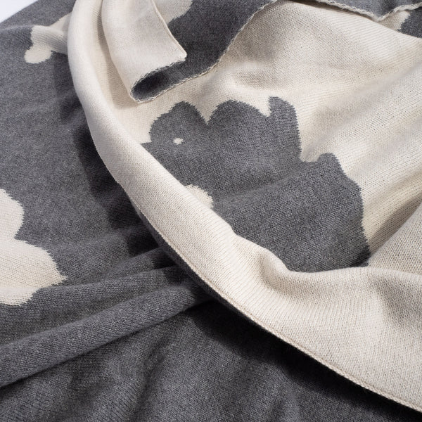 Gyermek Dísztakaró / Pléd Kanapéhoz - Kötött Nyúl Fabric Close-up Image