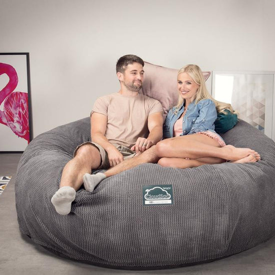 Cloudsac 3000 XXL Király Méretű Memóriahabos Babzsák-Kanapé - Pompon Szénfekete 02