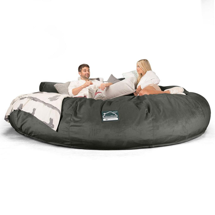 Cloudsac 5000 XXXXXL Titanic Méretű Memóriahabos Babzsák-Kanapé - Bársony Grafitszürke 05