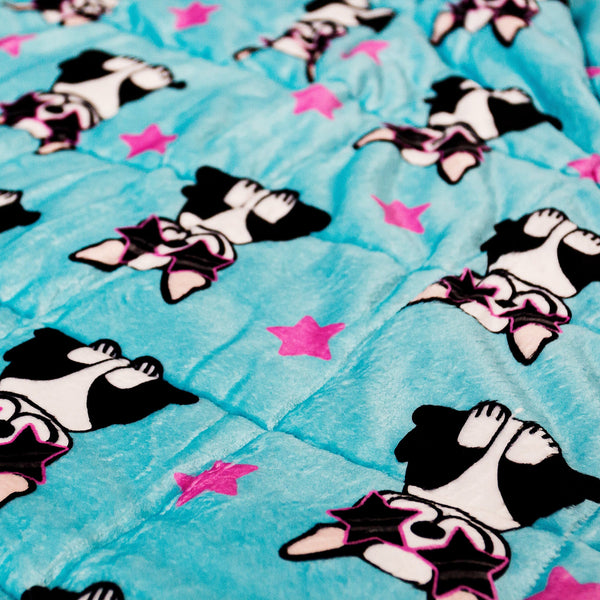 Gyermek Súlyozott Takaró - Flanel Polár Mopszli Fabric Close-up Image